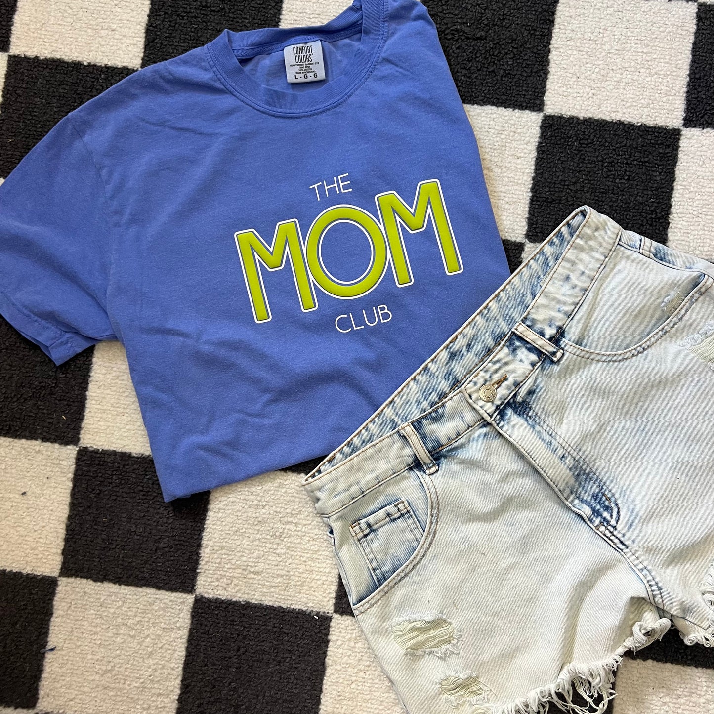 The Mom Club - Puff print Comfort colors